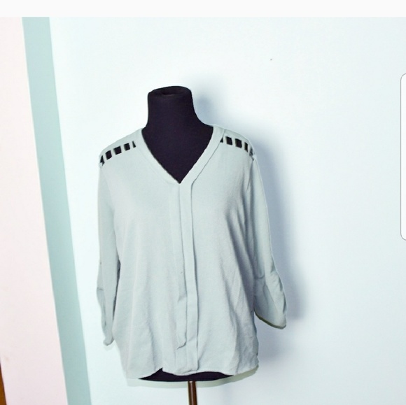 Tops - Stunning Light Mint Colored Blouse